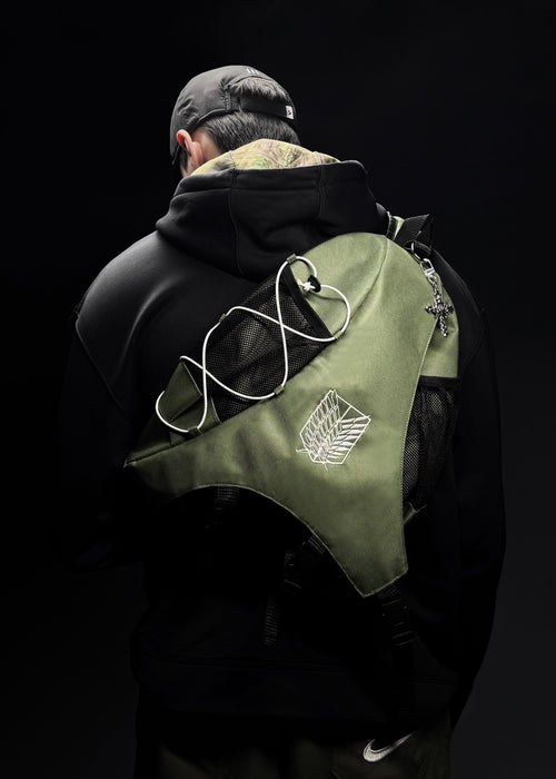 ATTACK ON TITAN/ MOCHILA
