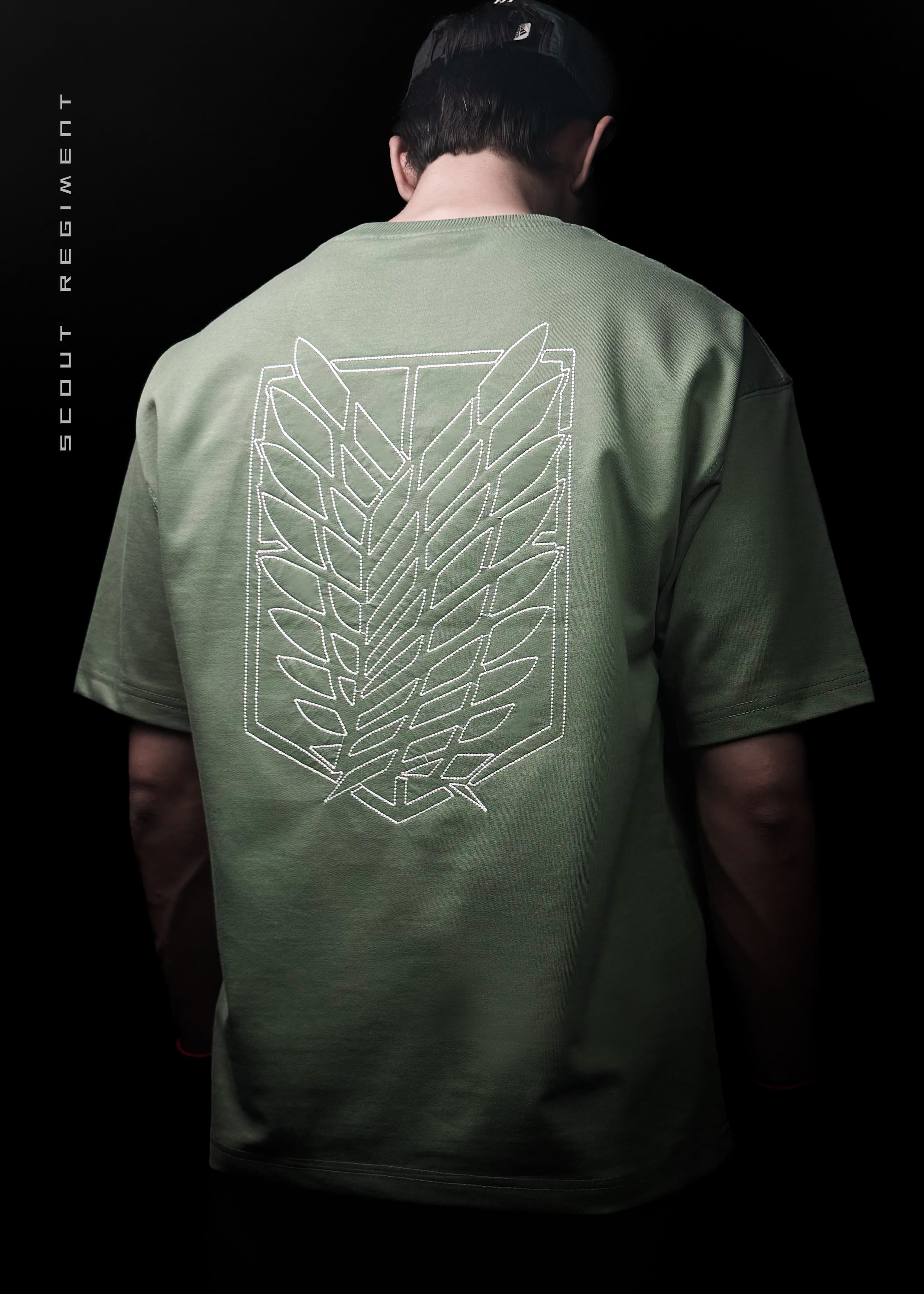 ATTACK ON TITAN / OVERSIZED