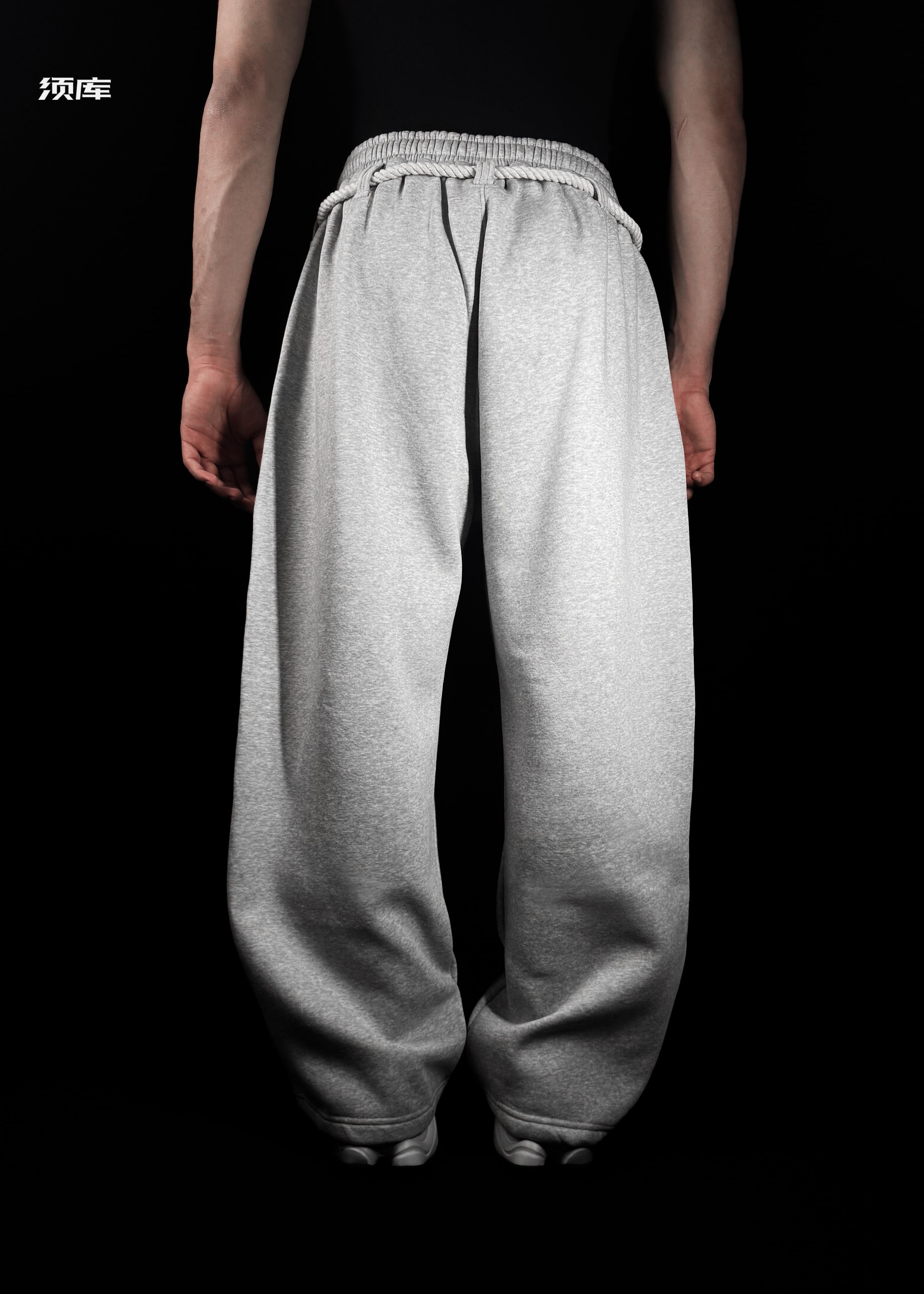 TOJI / CALÇA