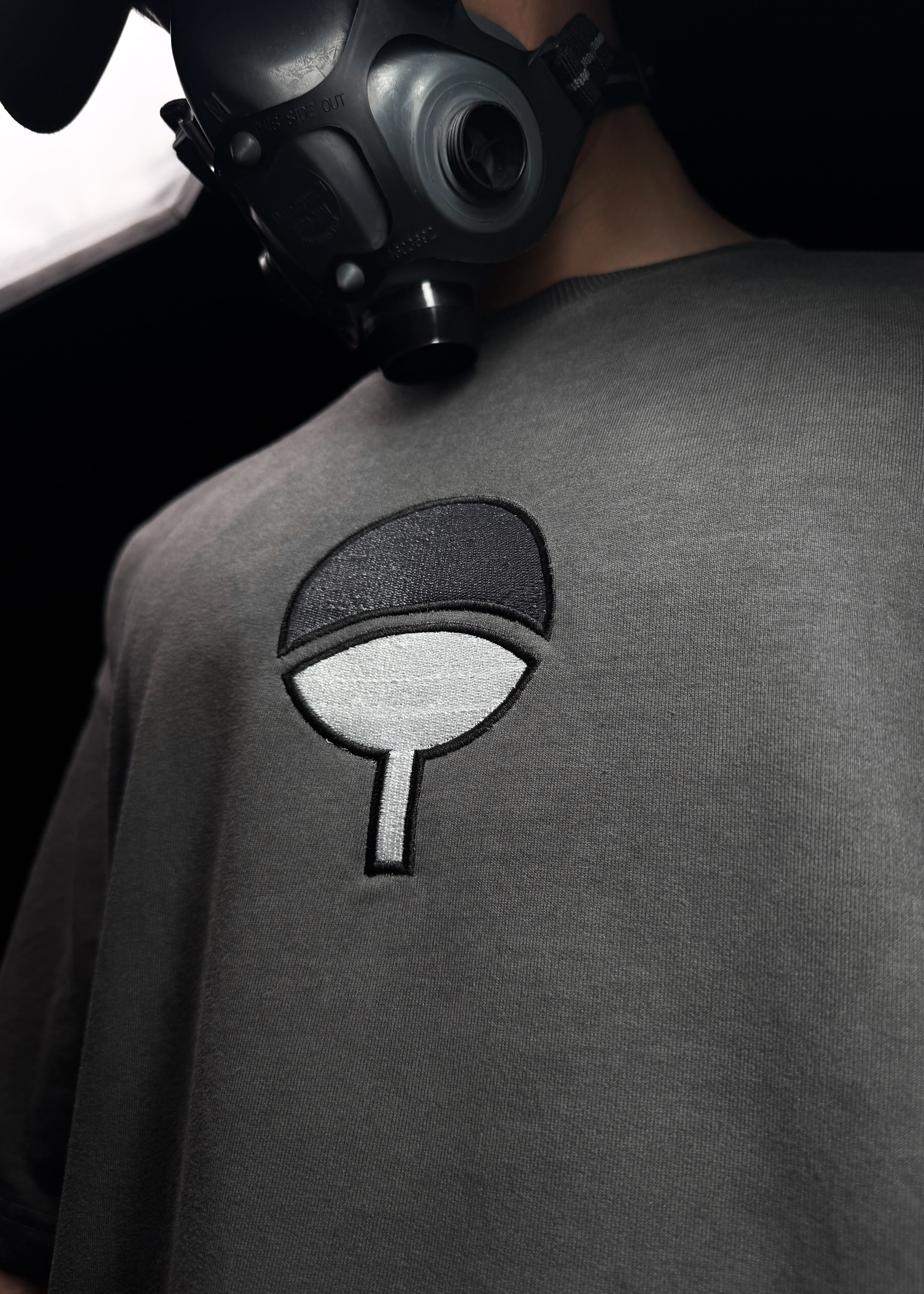 ITACHI / OVERSIZED
