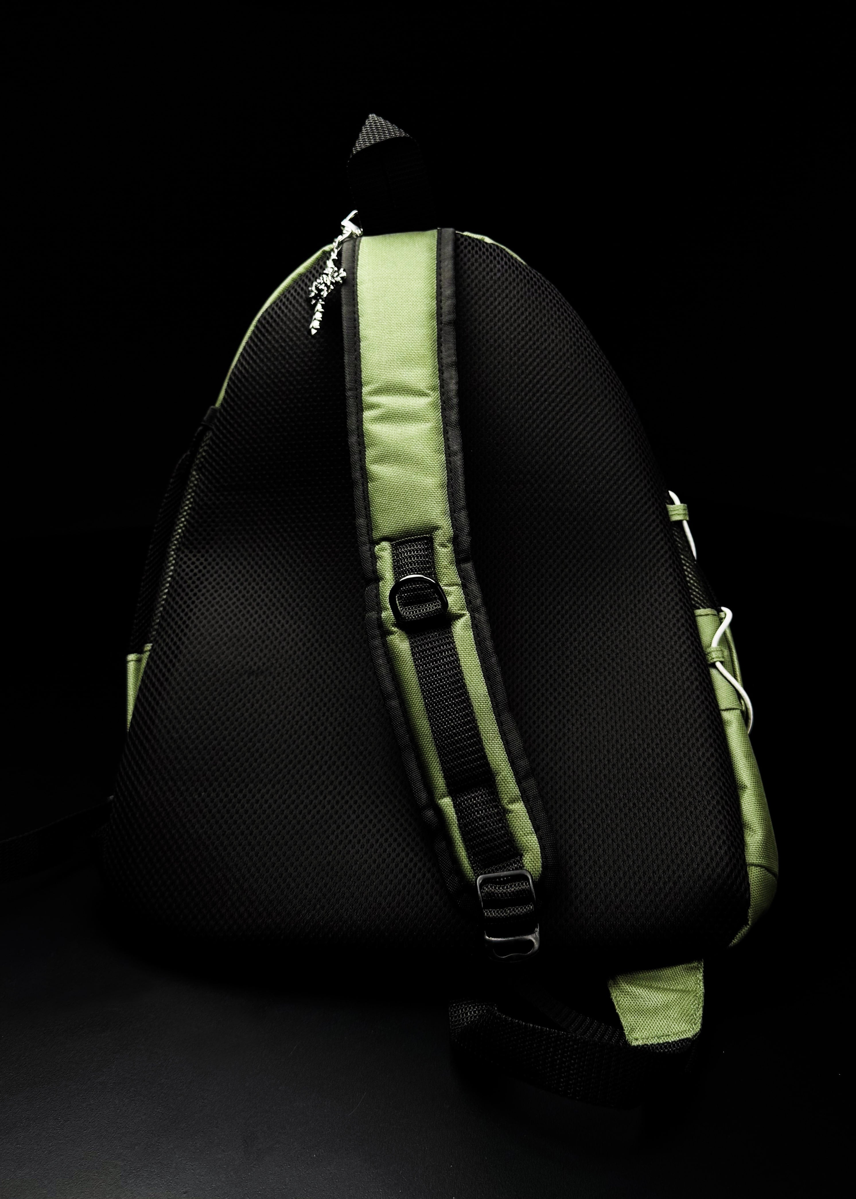 ATTACK ON TITAN/ MOCHILA