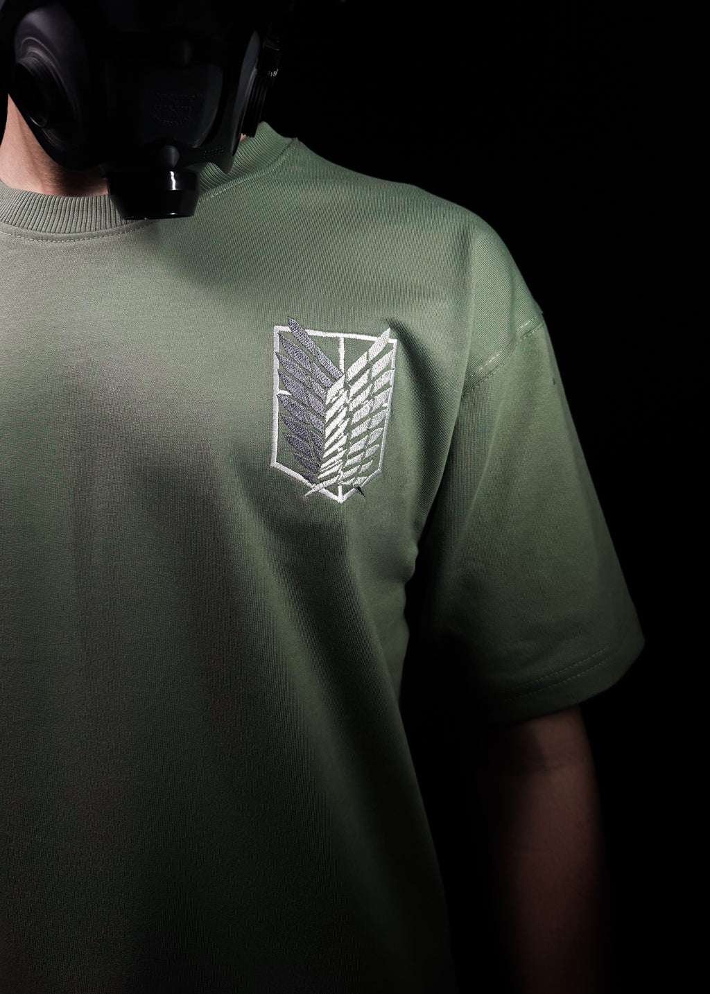 ATTACK ON TITAN / OVERSIZED