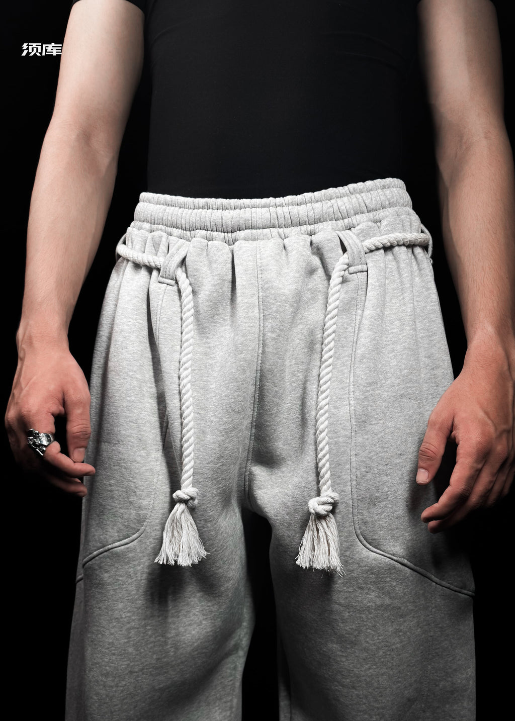 TOJI / CALÇA