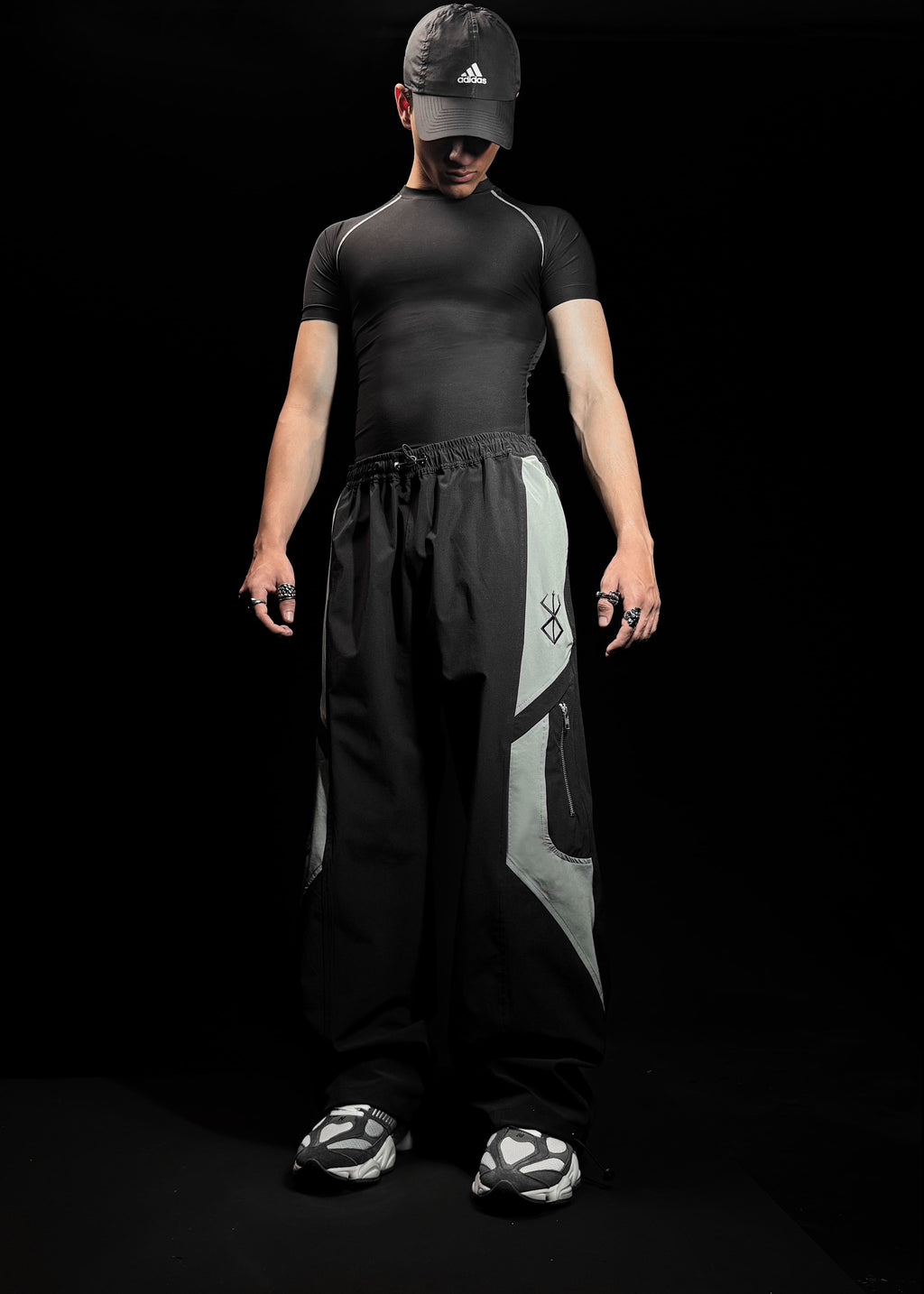 BERSERK / CALÇA