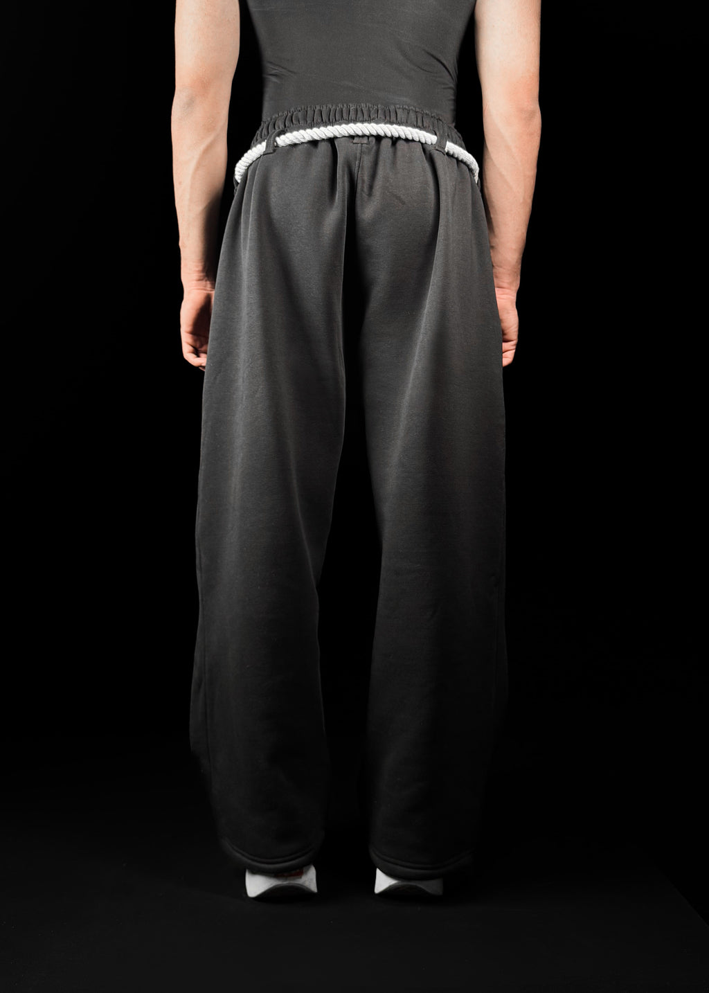 TOJI / VERSÃO PRETA / CALÇA
